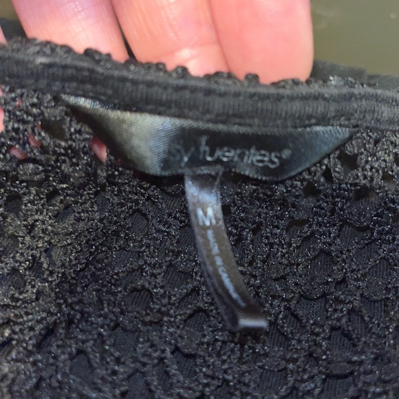 Black Crisscross Cut Maxi with Crocheted Back - Picture 4 of 4